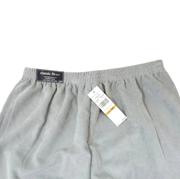 Alfred Dunner~Woman Plus Size 16W--22W~Eskimo Kiss Gray Corduroy Pants - Picture 4 of 13